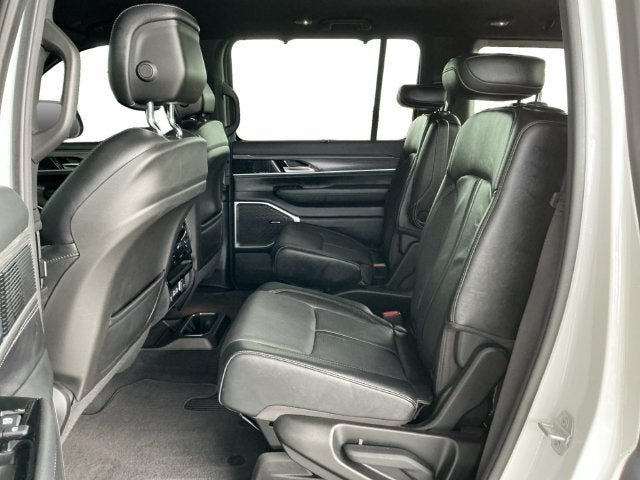 2023 Jeep Wagoneer Series II