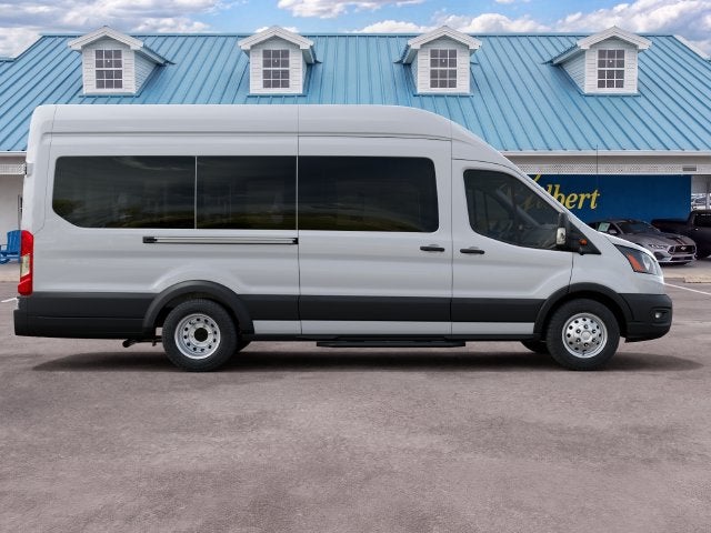 2027 Ford Transit Passenger Wagon XL