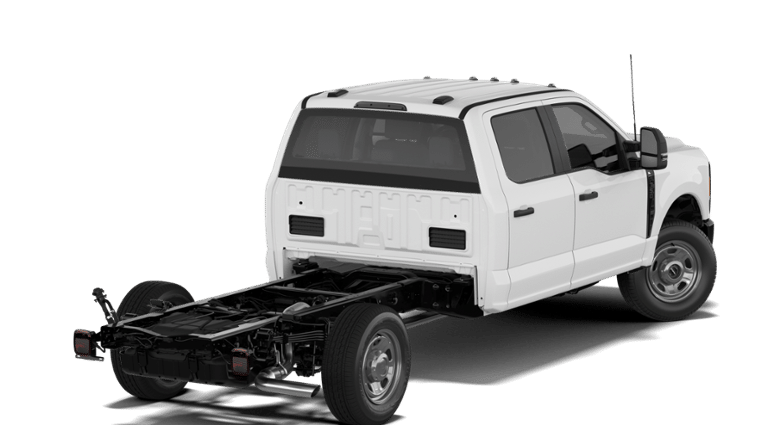 2027 Ford Super Duty F-350 SRW Chassis Cab XL