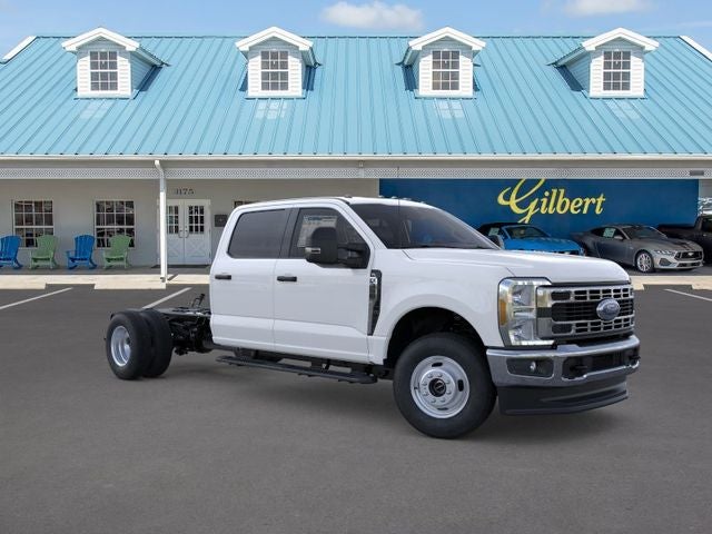 2026 Ford Super Duty F-350 DRW Chassis Cab XL