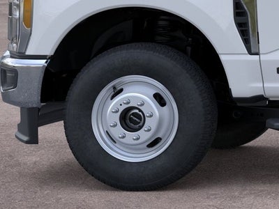 2026 Ford Super Duty F-350 DRW Chassis Cab XL