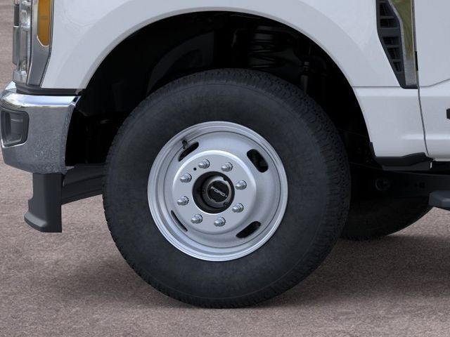 2026 Ford Super Duty F-350 DRW Chassis Cab XL