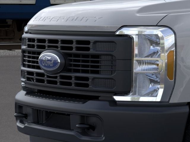 2026 Ford Super Duty F-350 DRW Chassis Cab XL