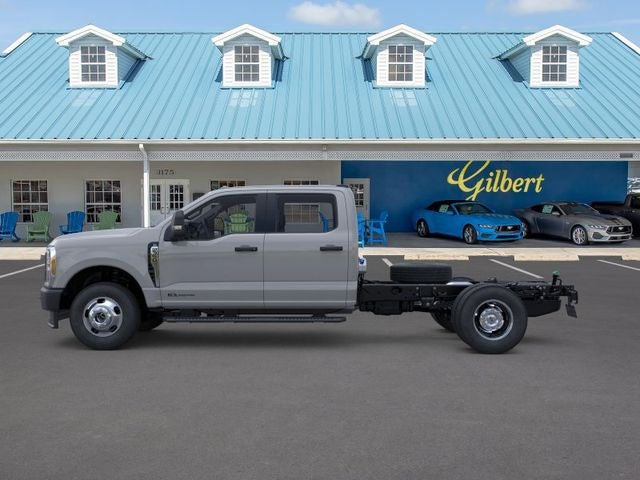 2026 Ford Super Duty F-350 DRW Chassis Cab XL