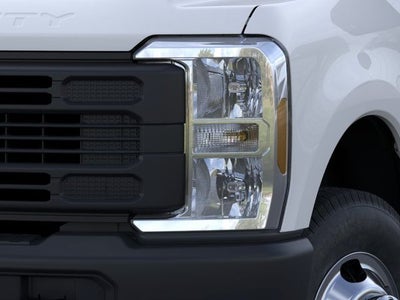2026 Ford Super Duty F-350 DRW Chassis Cab XL