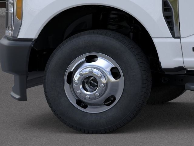 2026 Ford Super Duty F-350 DRW Chassis Cab XL