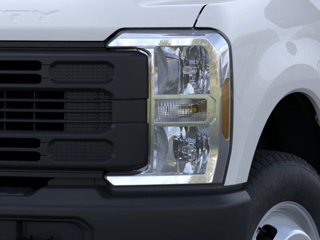 2026 Ford Super Duty F-350 DRW Chassis Cab XL
