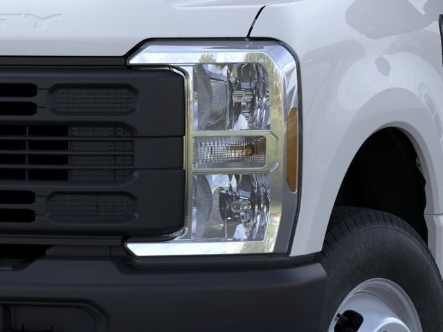 2026 Ford Super Duty F-350 DRW Chassis Cab XL DRW