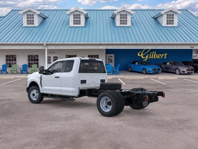 2026 Ford Super Duty F-350 DRW Chassis Cab XL DRW