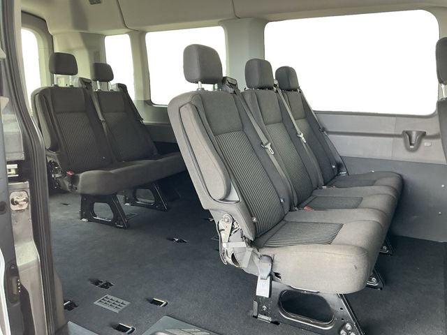 2025 Ford Transit Passenger Wagon XLT