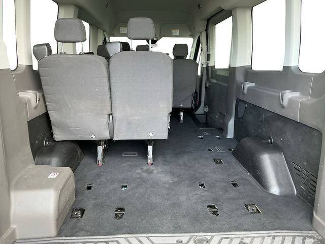2025 Ford Transit Passenger Wagon XLT