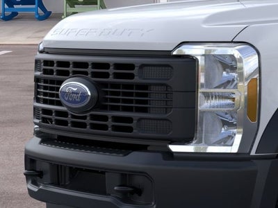 2026 Ford Super Duty F-450 DRW Chassis Cab XL DRW