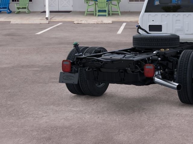 2026 Ford Super Duty F-450 DRW Chassis Cab XL DRW
