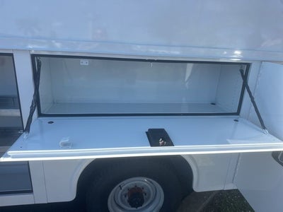 2026 Ford E-350SD Base Cutaway