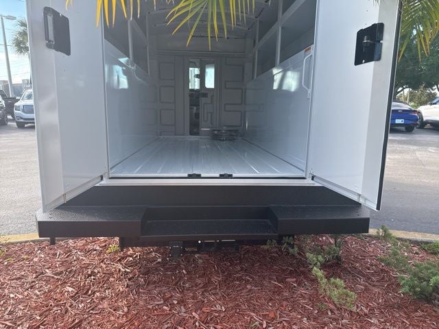 2026 Ford E-350SD Base Cutaway