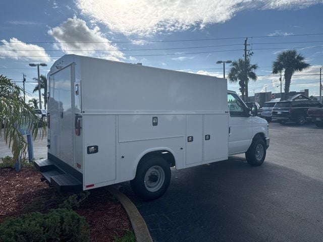 2026 Ford E-350SD Base Cutaway