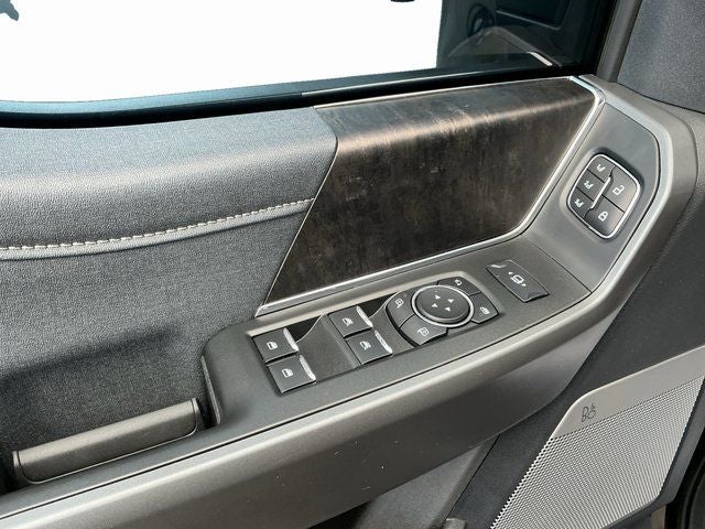 2025 Ford F-350SD Lariat