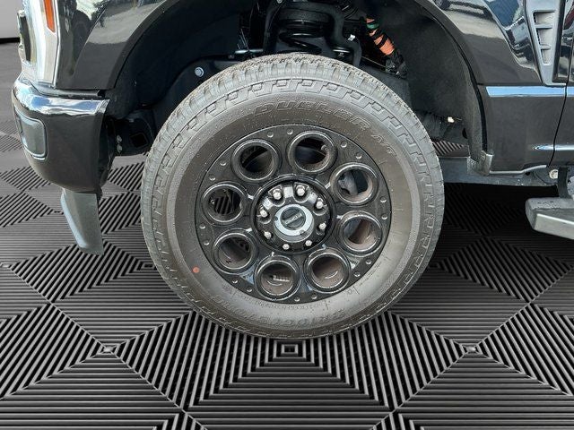 2025 Ford F-350SD Lariat