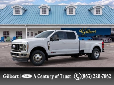 2027 Ford Super Duty F-350 DRW Pickup Lariat DRW
