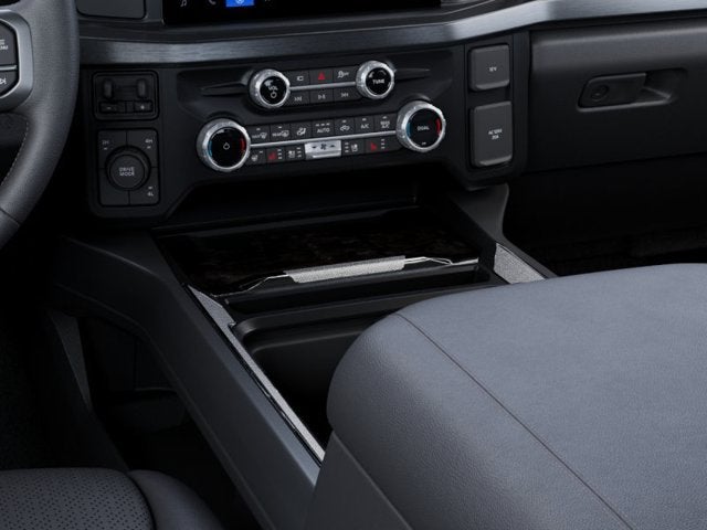 2027 Ford Super Duty F-350 DRW Pickup Lariat DRW