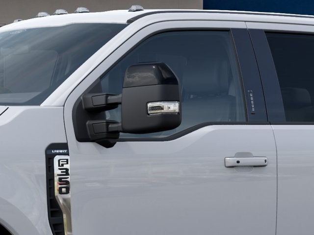 2027 Ford Super Duty F-350 DRW Pickup Lariat DRW