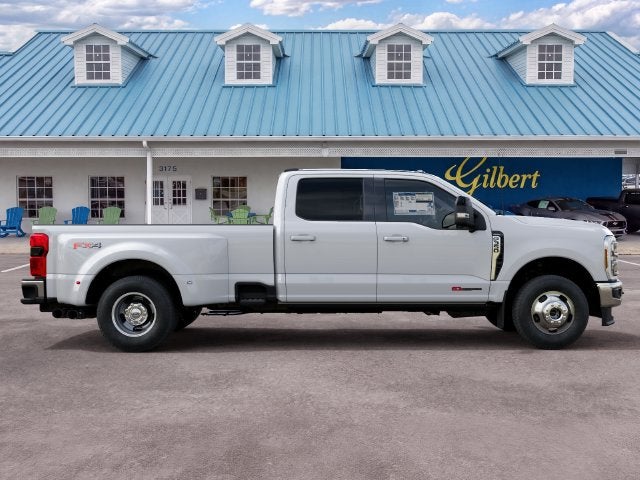 2027 Ford Super Duty F-350 DRW Pickup Lariat DRW