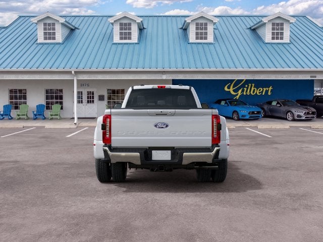 2027 Ford Super Duty F-350 DRW Pickup Lariat DRW