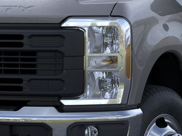 2026 Ford Super Duty F-350 DRW Pickup XL DRW