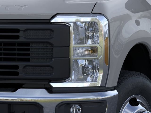 2026 Ford Super Duty F-350 DRW Pickup XL DRW