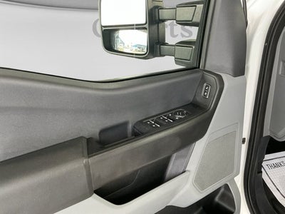 2023 Ford Super Duty F-350 DRW Pickup XL DRW