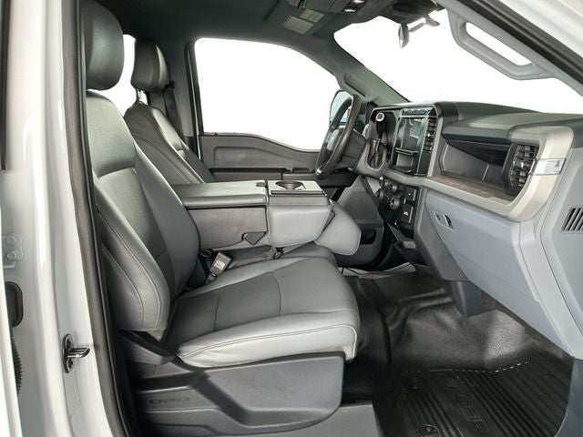 2023 Ford Super Duty F-350 DRW Pickup XL DRW