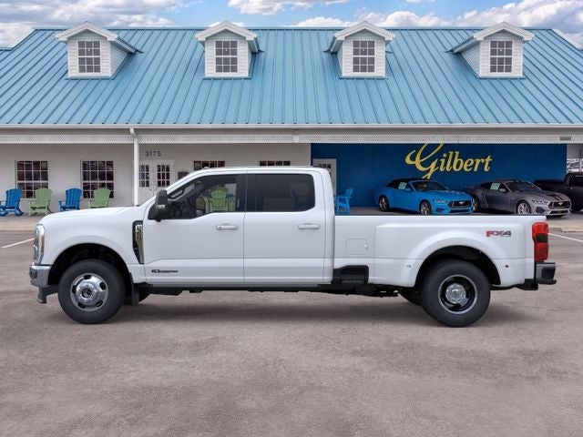 2026 Ford Super Duty F-350 DRW Pickup Lariat DRW