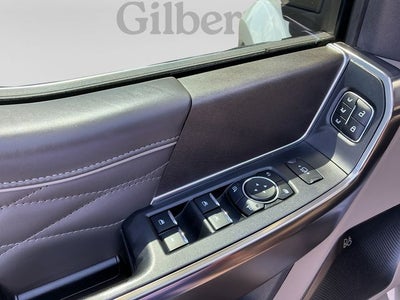 2025 Ford Super Duty Platinum DRW