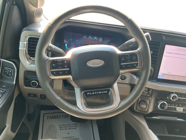 2025 Ford Super Duty Platinum DRW