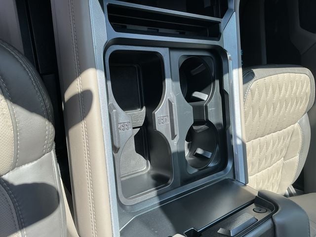 2025 Ford Super Duty Platinum DRW
