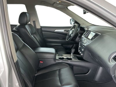 2017 Nissan Pathfinder SL