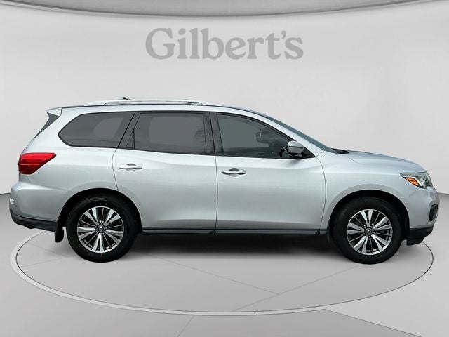 2017 Nissan Pathfinder SL