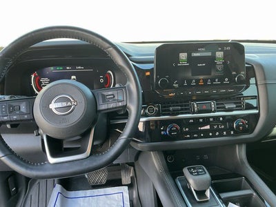 2022 Nissan Pathfinder Platinum