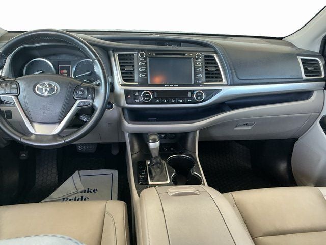 2019 Toyota Highlander Base