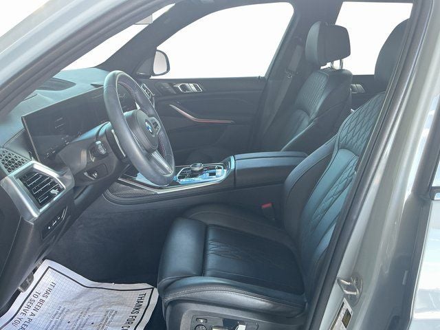 2025 BMW X7 M60i