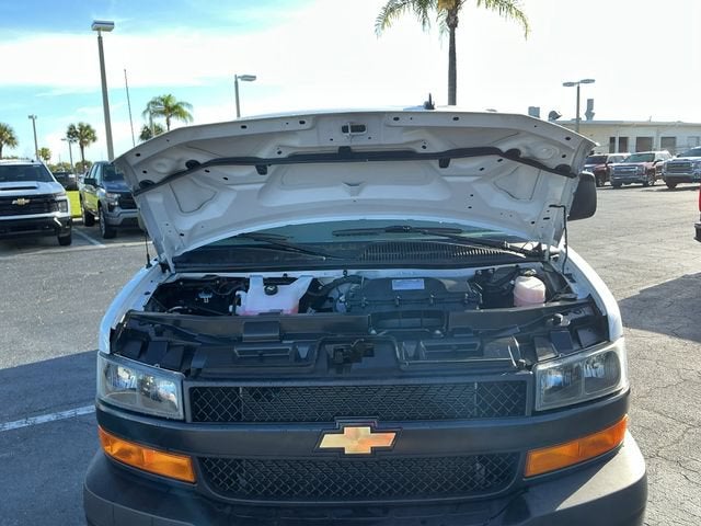 2024 Chevrolet Express Cargo 2500 WT