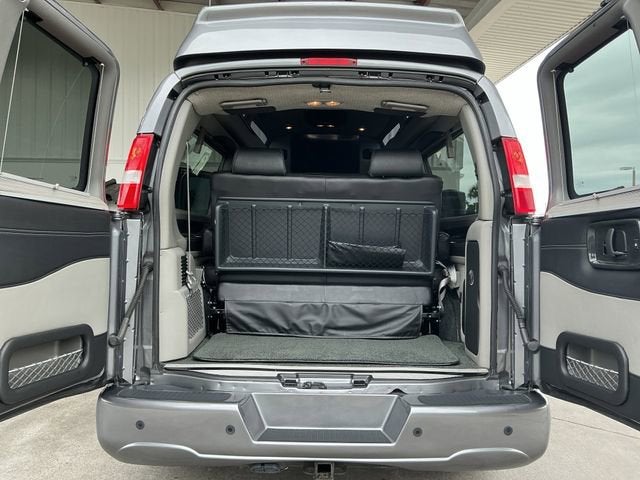 2021 GMC Savana Passenger 3500 LS