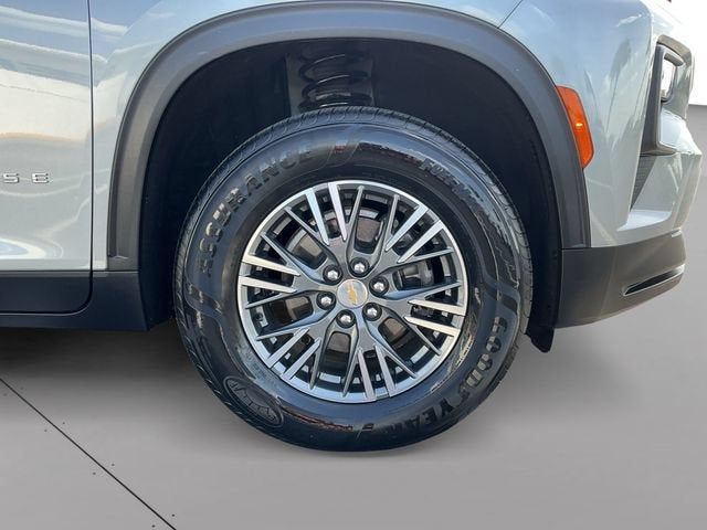2024 Chevrolet Traverse LS